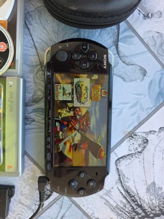 Sony PSP 3001 Nero + Giochi