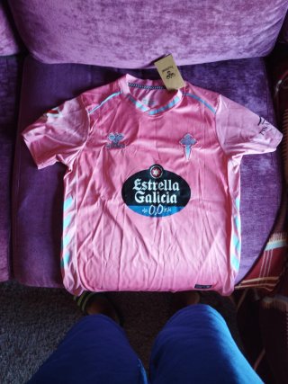 Camiseta Celta Rosa Hummel Talla M