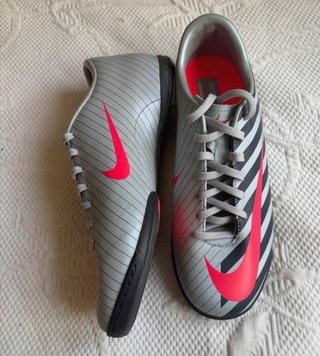 Nike Mercurial VaporX XII Club IC CR7 T42,5 NUEVAS