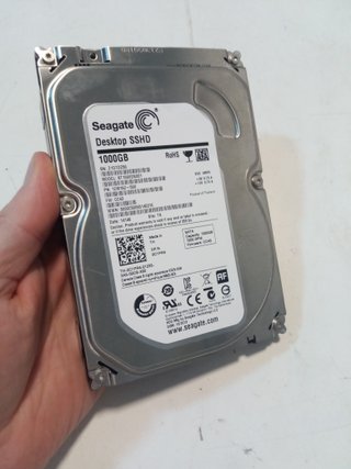 Seagate SSHD 1TB ST1000DX001 Ibrido