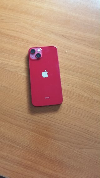 iPhone 13 Rojo reacondicionado sin tocar.