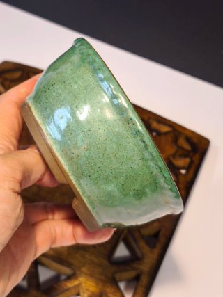 Maceta bonsai cerámica verde.