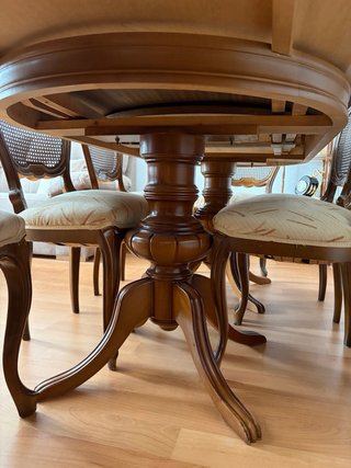 Mesa de Comedor Extensible de Madera y  6 sillas
