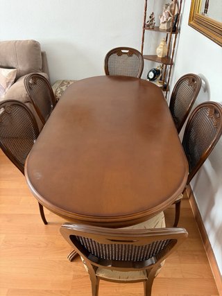 Mesa de Comedor Extensible de Madera y  6 sillas