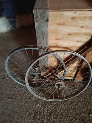 Ruedes de bicicleta.
