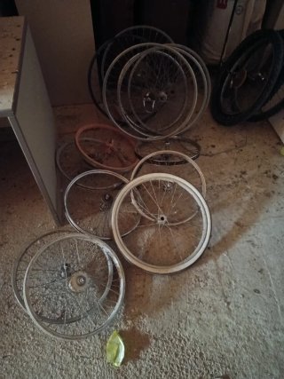 Ruedes de bicicleta.