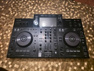 Mesa de mezclas Pioneer DJ XDJ-RR