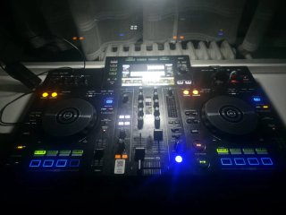 Mesa de mezclas Pioneer DJ XDJ-RR