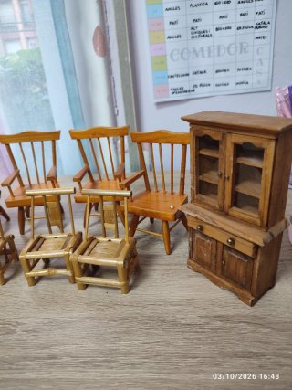 Set de Mobiliario para Casita de Muñecas