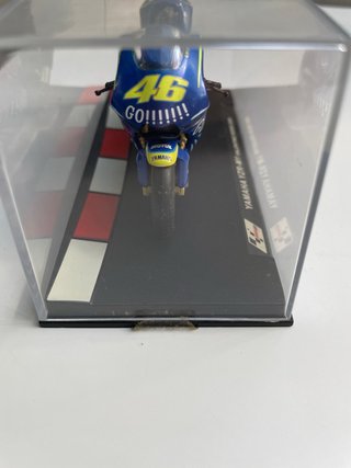 Yamaha YZR-M1 Valentino Rossi 2004