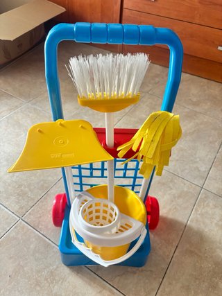 Juego de limpieza infantil
