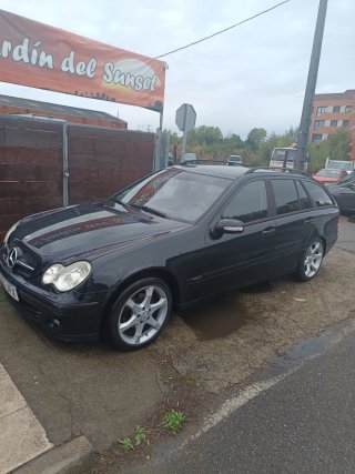 Mercedes-Benz Clase C 2005