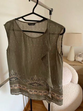 Blusa Massimo Dutti verde estampada