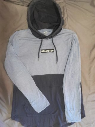 Sudadera Hollister Azul y Negra Talla S