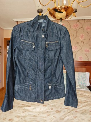 Chaqueta Vaquera Stradivarius Talla S
