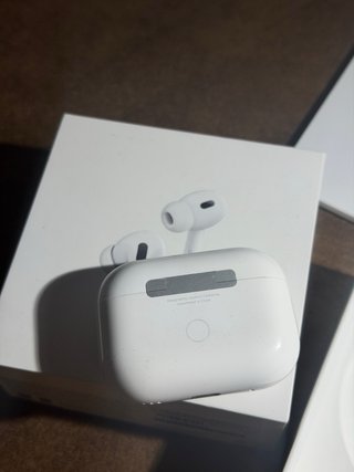 AirPods Pro 2 Apple