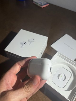 AirPods Pro 2 Apple