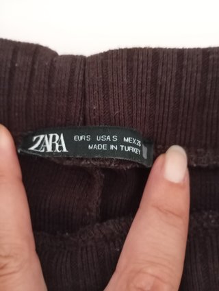 Pantalón acampanado Zara marrón