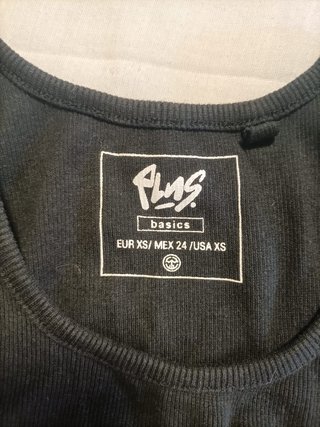 Top Deportivo Negro Pull&Bear