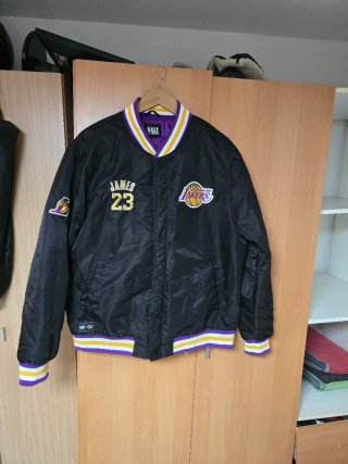 Cazadora Bomber Lakers LeBron James