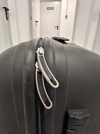 Maleta American Tourister Negra
