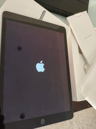 iPad 9ª Gen 64GB Wifi + Funda + Caja