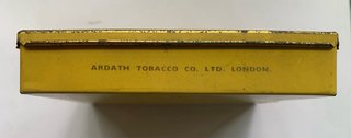 lata de cigarrillos vintage State Express 555