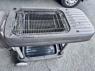Barbacoa Exterior con Ruedas