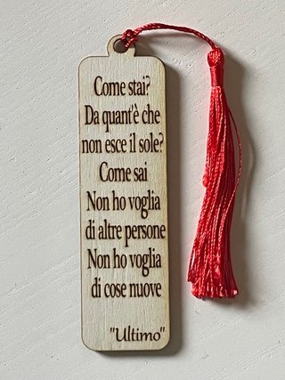 Segnalibro in legno con citazione Ultimo