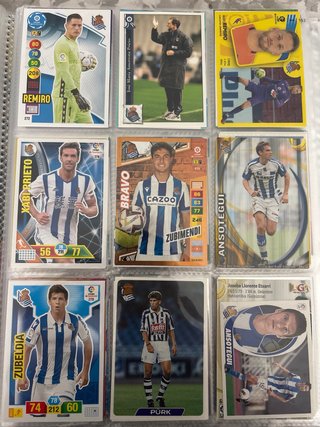 LOTE 2 — 54 CROMOS DE LA REAL SOCIEDAD DIFERENTES
