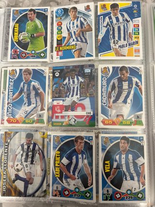 LOTE 2 — 54 CROMOS DE LA REAL SOCIEDAD DIFERENTES