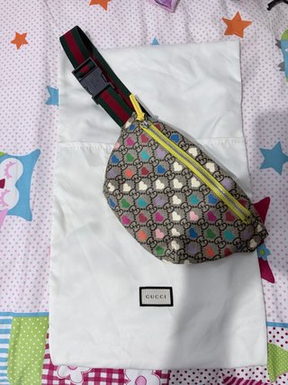 Riñonera Gucci Corazones Multicolor Auténtica