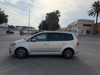 Volkswagen Touran 2011