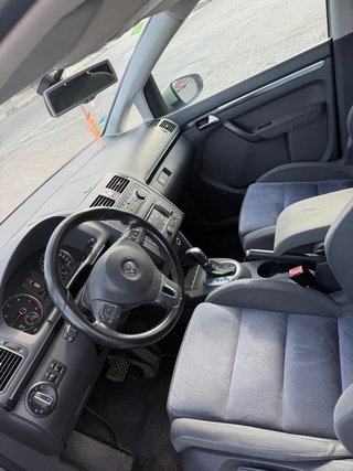 Volkswagen Touran 2011