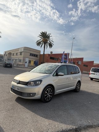 Volkswagen Touran 2011