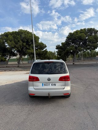 Volkswagen Touran 2011