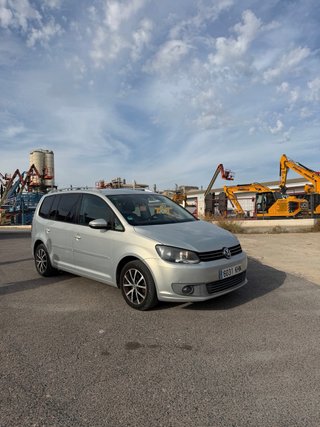 Volkswagen Touran 2011