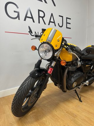 TRIUMPH STREET CUP 900