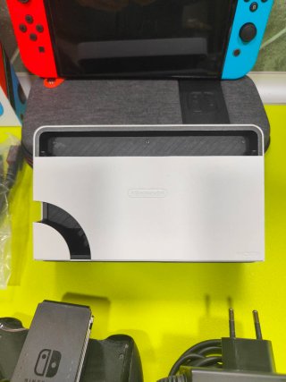 Nintendo Switch OLED + Micro sd 128 GB