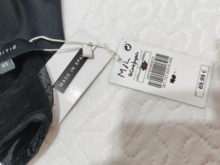 Mono de terciopelo negro Ideal para Fiestas.