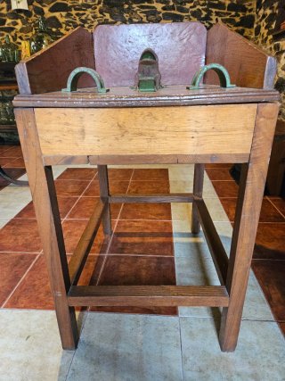Juego de la Rana en madera de castaño.