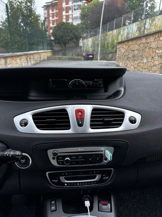 Renault Scenic 2015