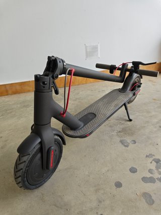 Patinete Eléctrico Xiaomi Mi Scooter M365