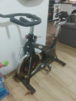 Bicicleta Estática de Spinning