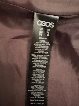 Chaqueta rosa con cuello de pelo asos