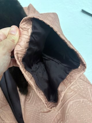 Chaqueta rosa con cuello de pelo asos