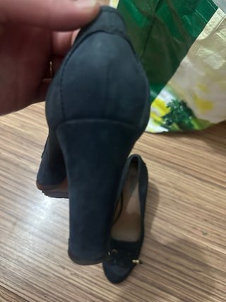 Tacones UTERQUE negros