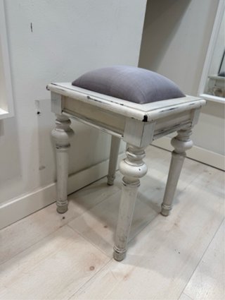 Taburete Vintage de Madera Blanco