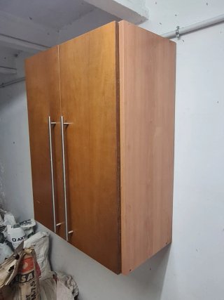 Armario de Pared de Madera