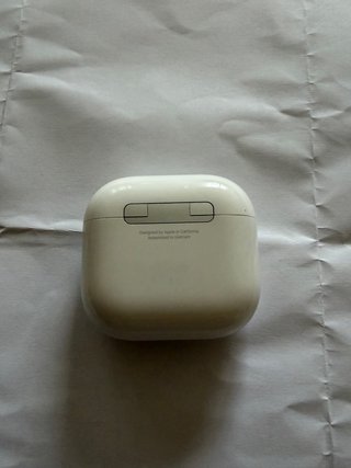 Apple AirPods 4 con Cancelación de Ruido